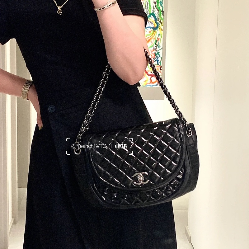 Chanel • 黑銀漆皮拼皮半月鏈條包-1