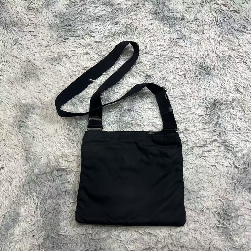 Prada 尼龍單肩包-1