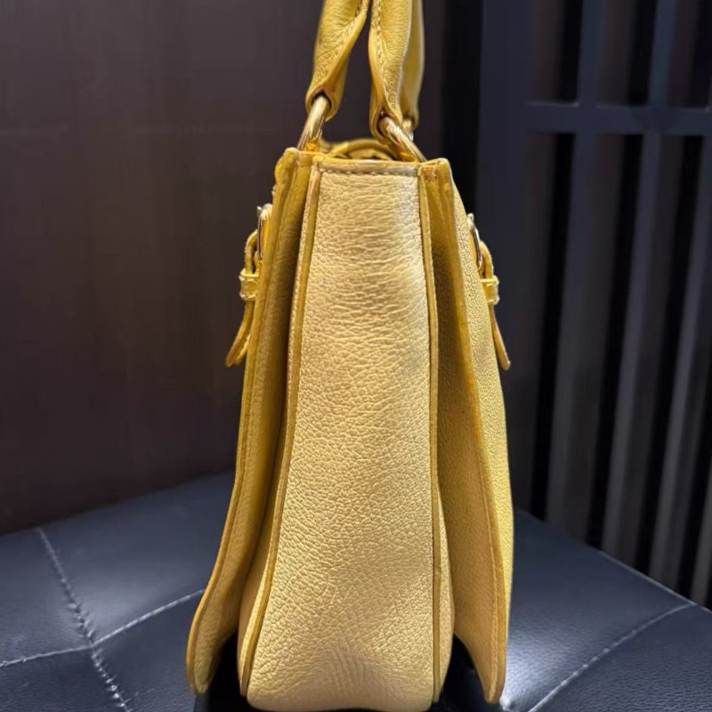 miumiu 黃色手提單肩斜背包 27.5*7*20cm 99新 配件塵袋-5