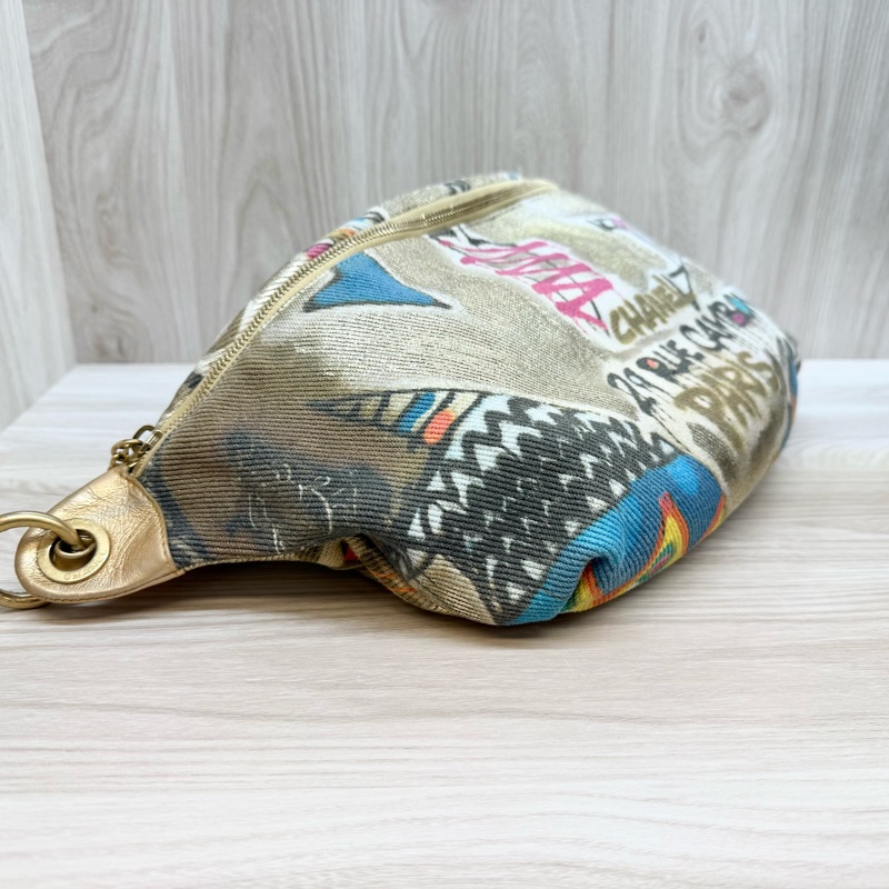 chanel 超閃✨金色塗鴉款胸背包 AS0868-4