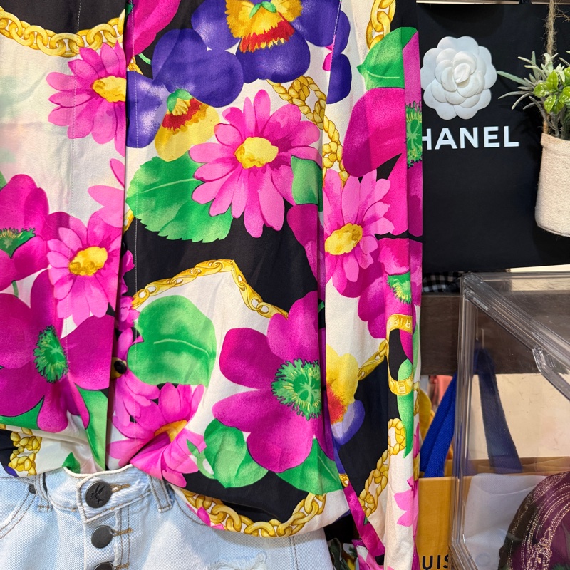 Celine 鮮豔花🌺🏝️夏天要來了~開釦上衣 高級品質100%絲 襯衫上衣-18