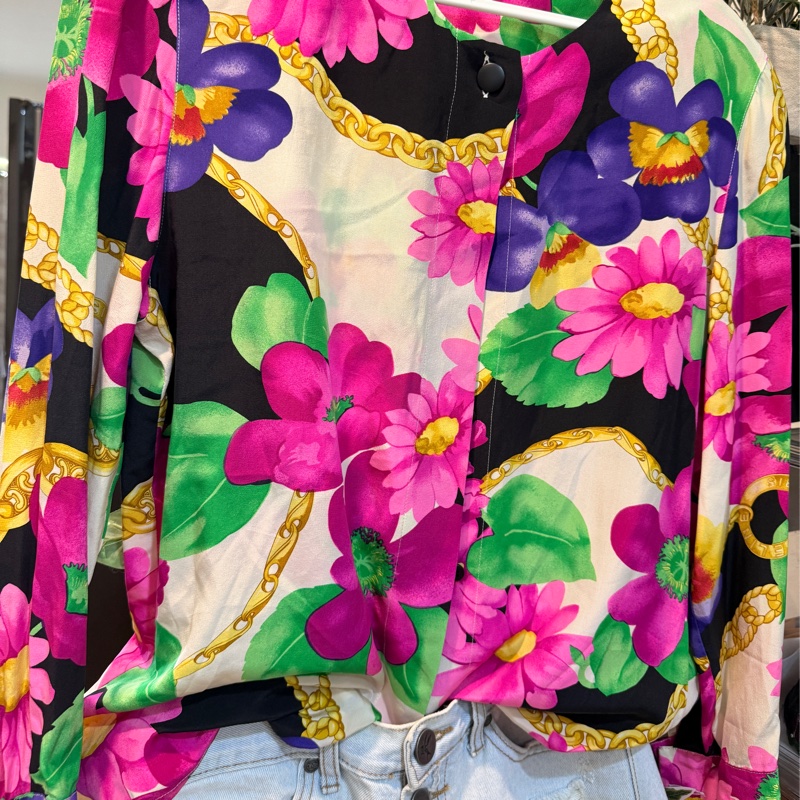 Celine 鮮豔花🌺🏝️夏天要來了~開釦上衣 高級品質100%絲 襯衫上衣-6