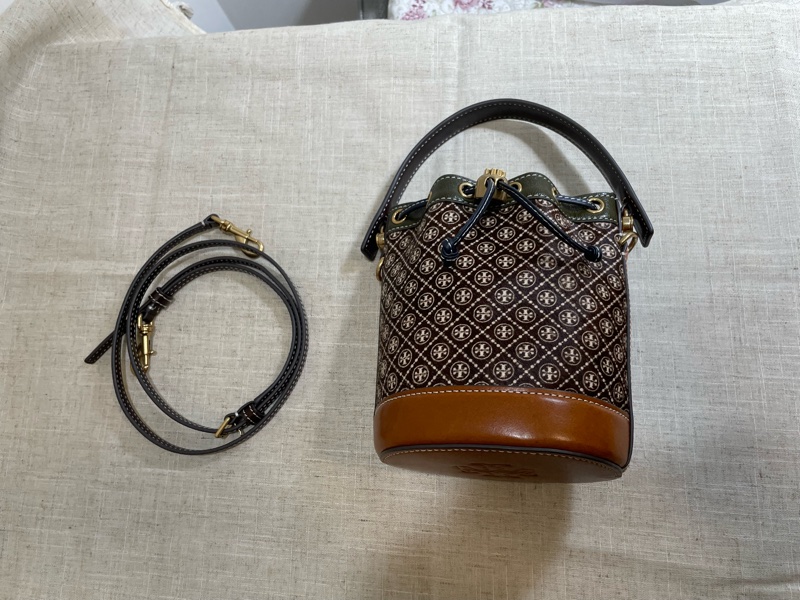 TORY BURCH 麂皮壓紋兩用水桶包-3