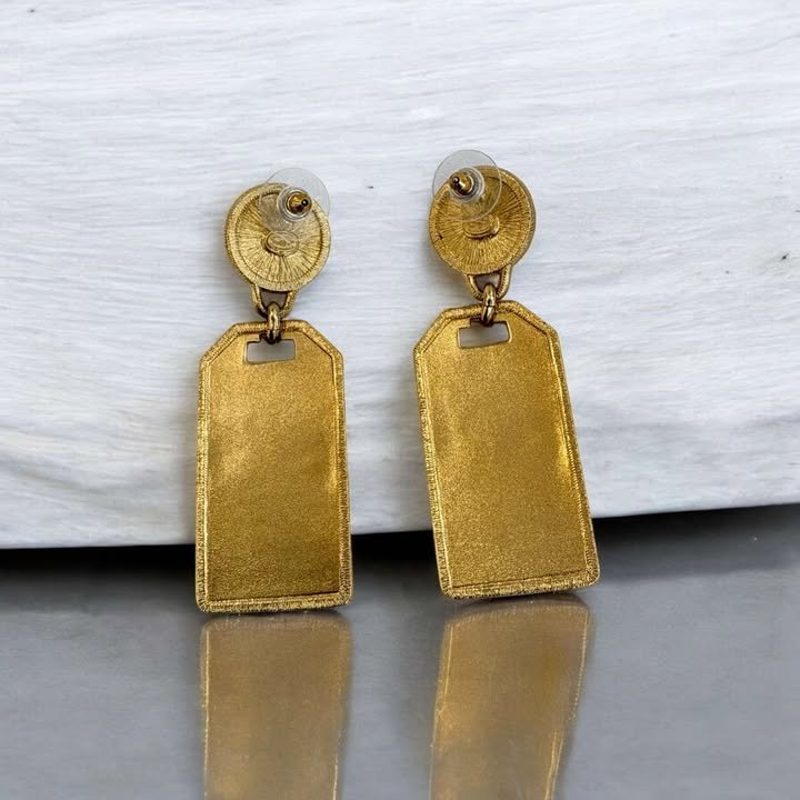Chanel金鑲珍珠垂吊金牌耳環-3