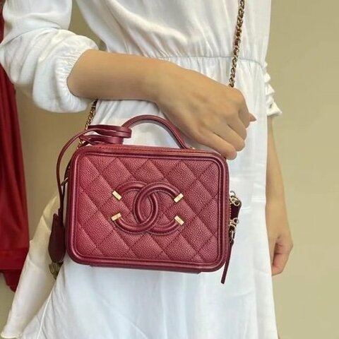 chanel 紅色魚子醬牛皮vanity case化妝箱小號鏈包17cm A93342