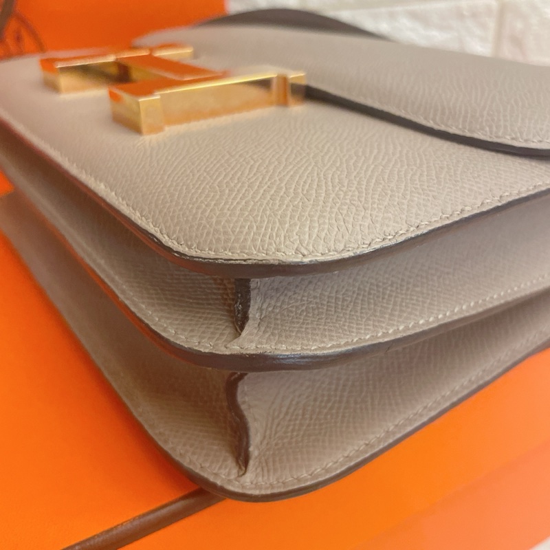 平台最低價金剛色風衣灰✨ HERMÈS 愛馬仕 Constance 康康 24 M8 銀河灰 風衣灰Gris Asphalte Epsom牛皮 玫瑰金扣-18