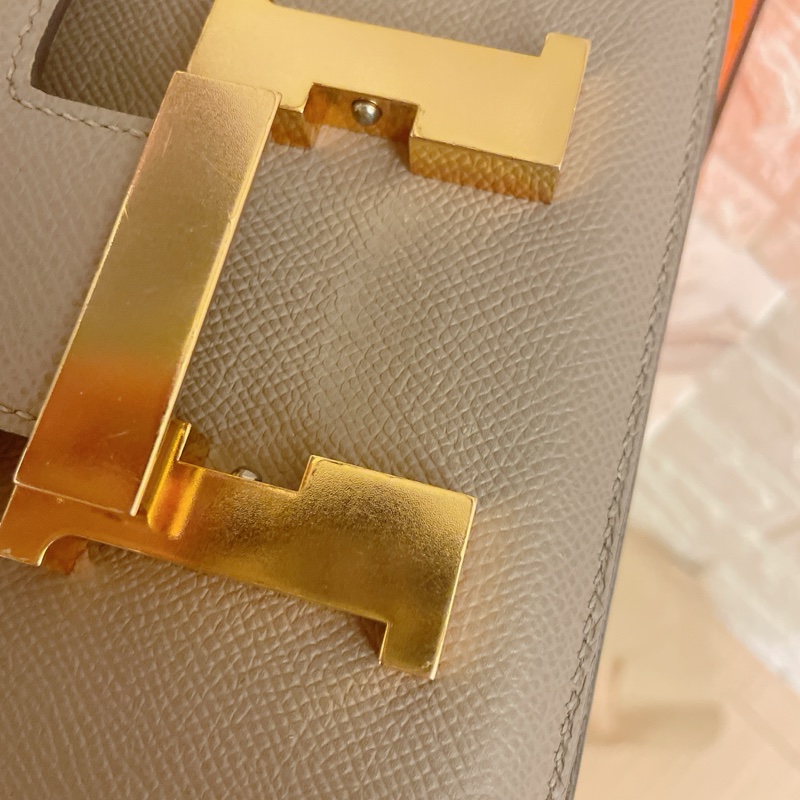 平台最低價金剛色風衣灰✨ HERMÈS 愛馬仕 Constance 康康 24 M8 銀河灰 風衣灰Gris Asphalte Epsom牛皮 玫瑰金扣-27