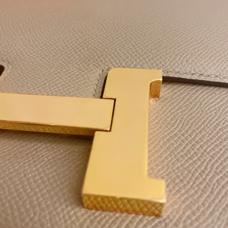 平台最低價金剛色風衣灰✨ HERMÈS 愛馬仕 Constance 康康 24 M8 銀河灰 風衣灰Gris Asphalte Epsom牛皮 玫瑰金扣-31