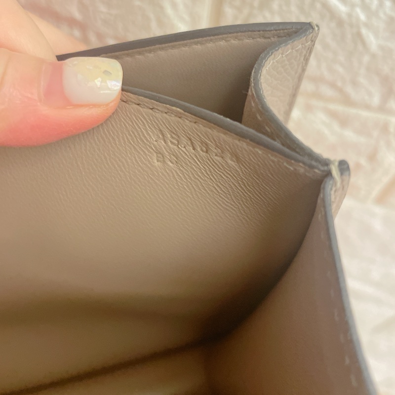 平台最低價金剛色風衣灰✨ HERMÈS 愛馬仕 Constance 康康 24 M8 銀河灰 風衣灰Gris Asphalte Epsom牛皮 玫瑰金扣-37