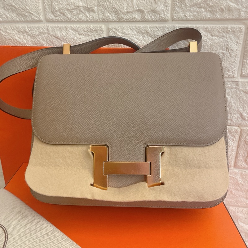 平台最低價金剛色風衣灰✨ HERMÈS 愛馬仕 Constance 康康 24 M8 銀河灰 風衣灰Gris Asphalte Epsom牛皮 玫瑰金扣-38