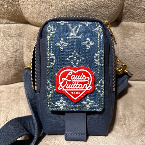 LVx nigo 牛仔手機包