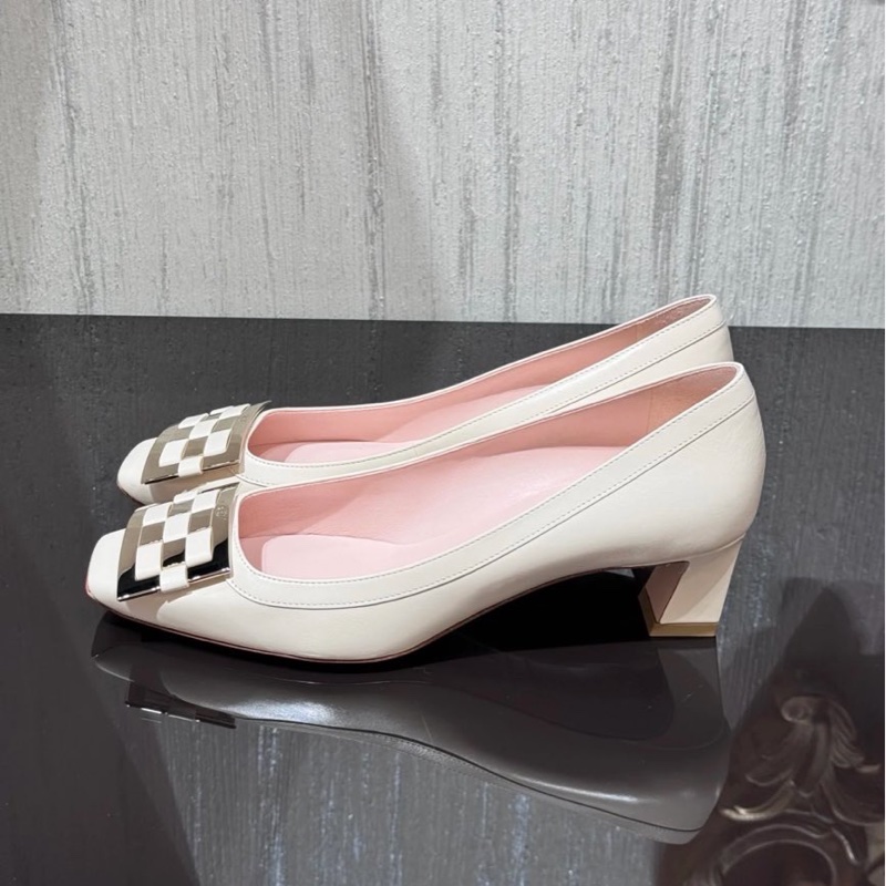 2025 新品 Roger Vivier Trompette喇叭跟漆皮高跟鞋 奶油白-0