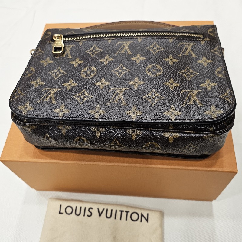 LV 老花郵差包(95成新)-8