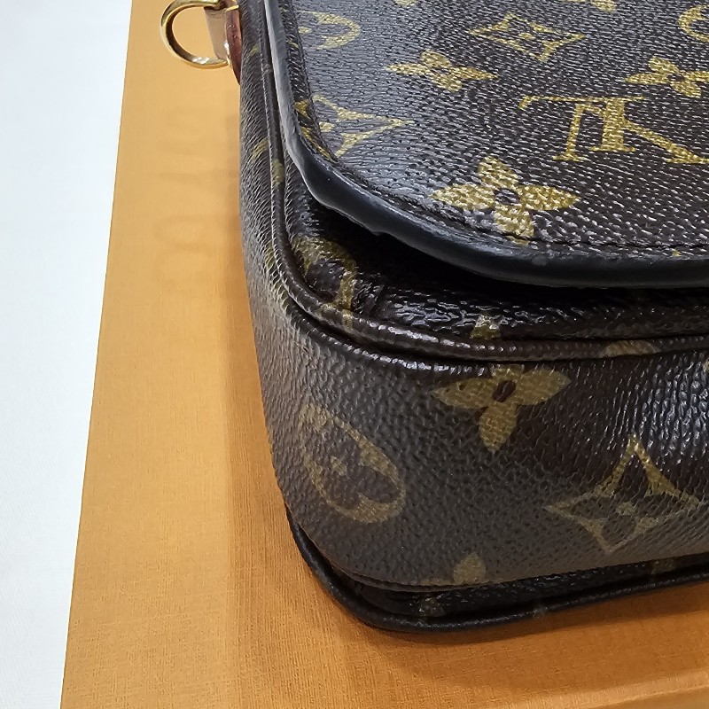 LV 老花郵差包(95成新)-13