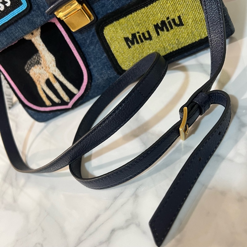 ෆ Miu miu 牛仔斜背翻面兩用包 Y2K 千禧必備🦄-9