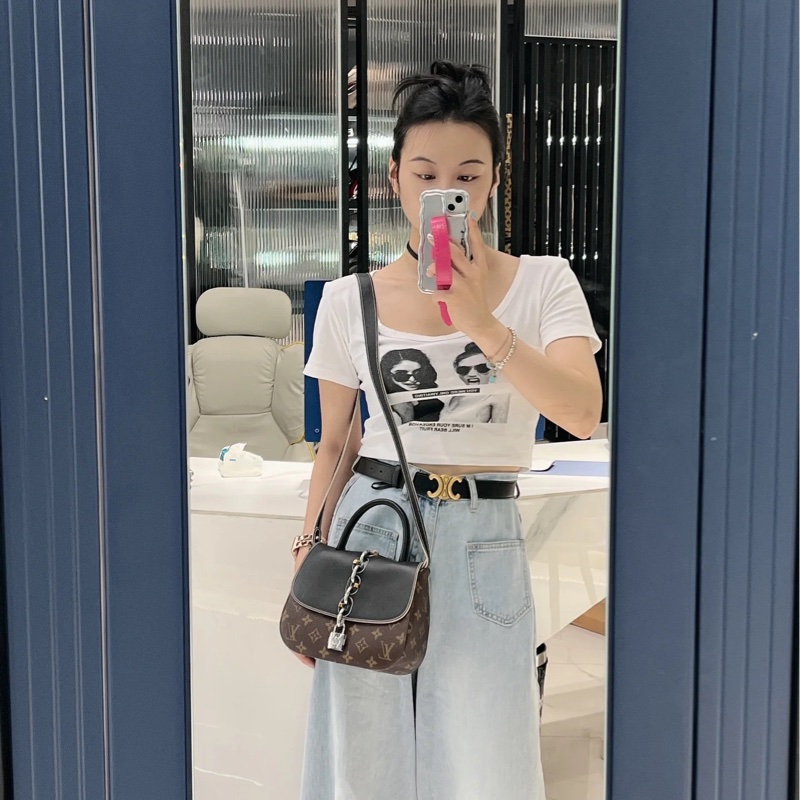 #近新閒置 #限量秀款 Lv chain it黑棕馬鞍鎖頭郵差包🉑斜挎/肩背/手提-4