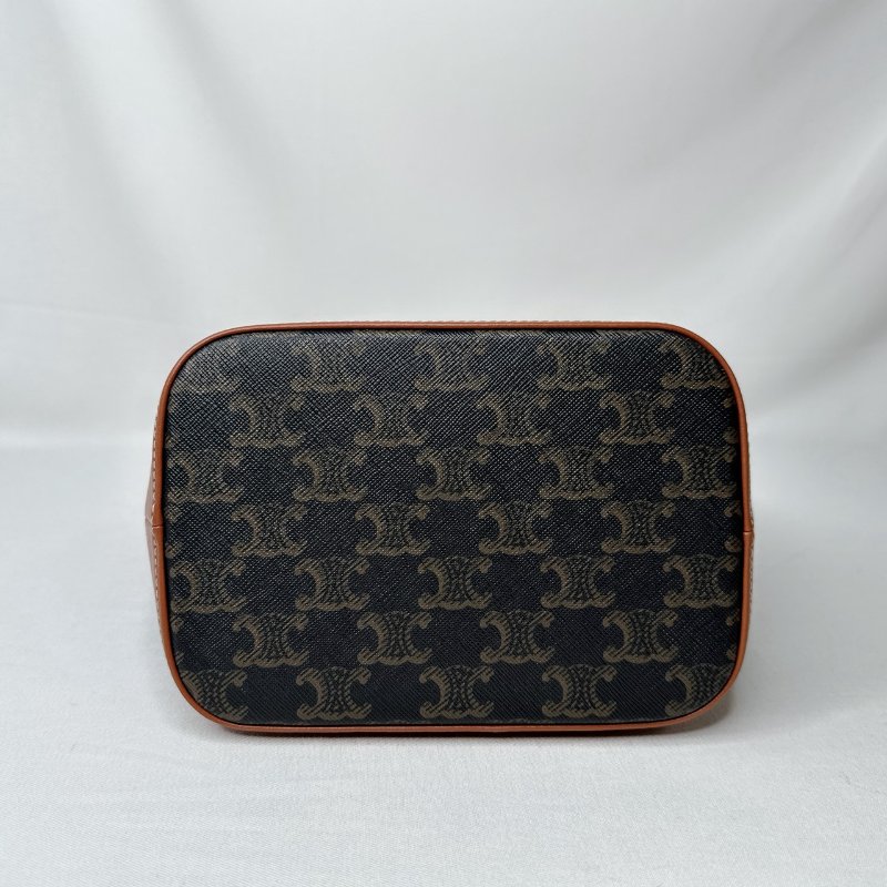 CELINE 小號TRIOMPHE凱旋門水桶包-9