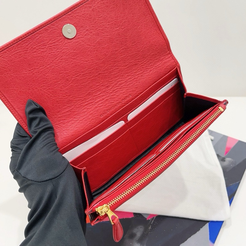 Balenciaga巴黎世家 紅色金扣長銀包-5