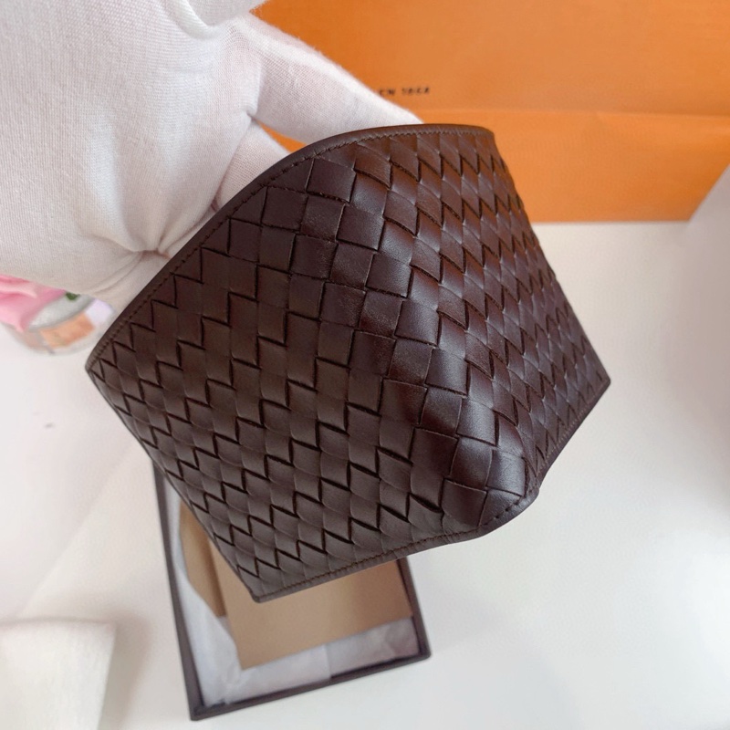 Bottega Veneta 經典款銀包-3