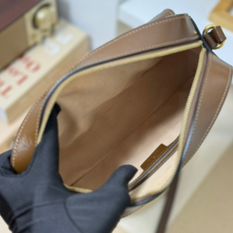 (🤍已售出/可私訊預定)🏷️Gucci．1955 Horsebit 馬銜相機包-21