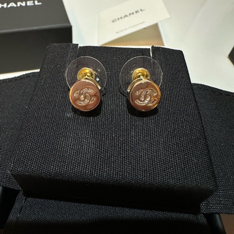 Chanel mini鈕扣耳釘