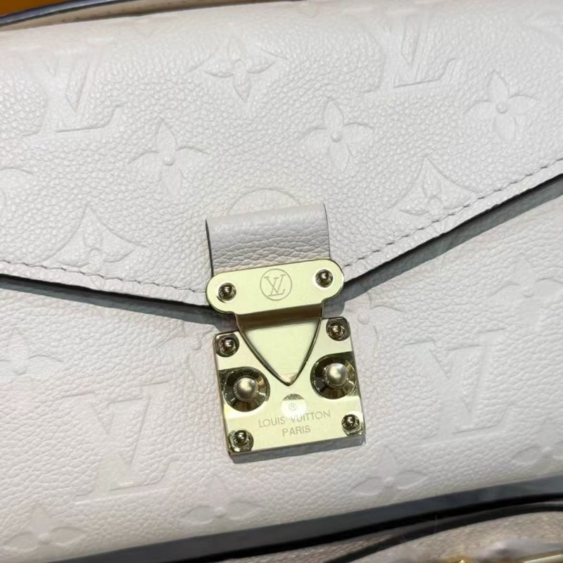 LV east west小郵差包 全皮壓紋奶白色 全新 配件盒子塵袋購證-3