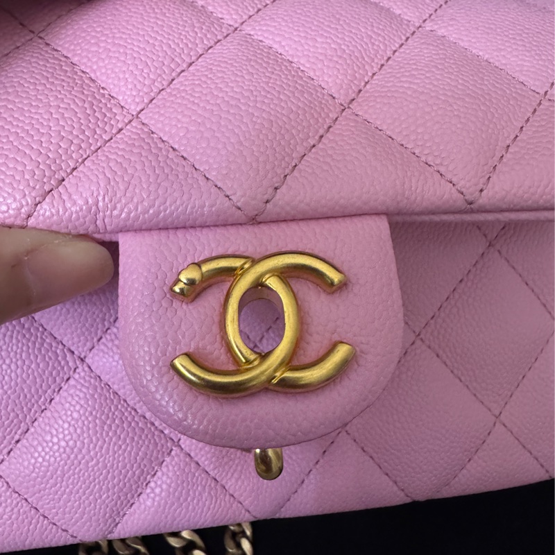 Chanel 愛心金球  粉紅荔枝皮 19公分-33