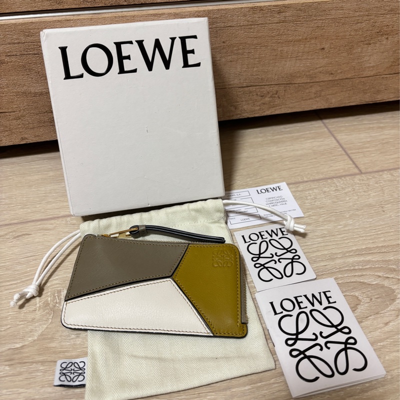 Loewe 小牛皮Puzzle卡包 卡夾-0