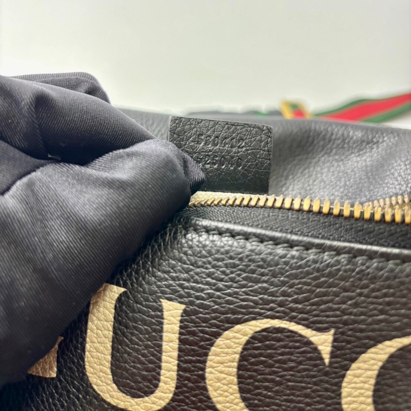 Gucci 古馳 黑色牛皮印花胸包,Print系列,斜背包,古馳,隨身包,楊冪,蔡依林同款,二手真品,正品,現貨,免運-16