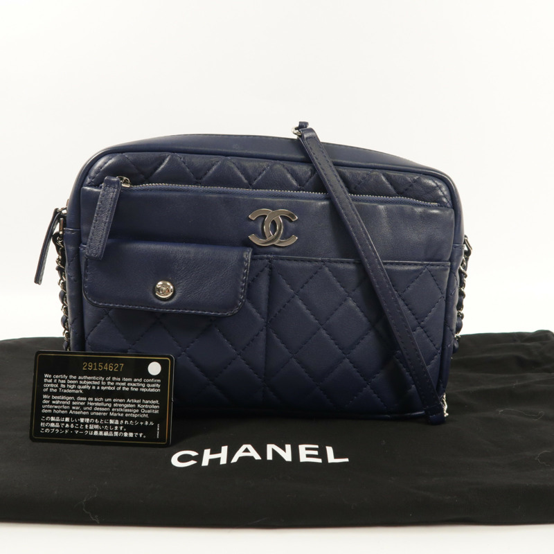 CHANEL 羊皮皮革Chain Shoulder銀扣肩背袋-14