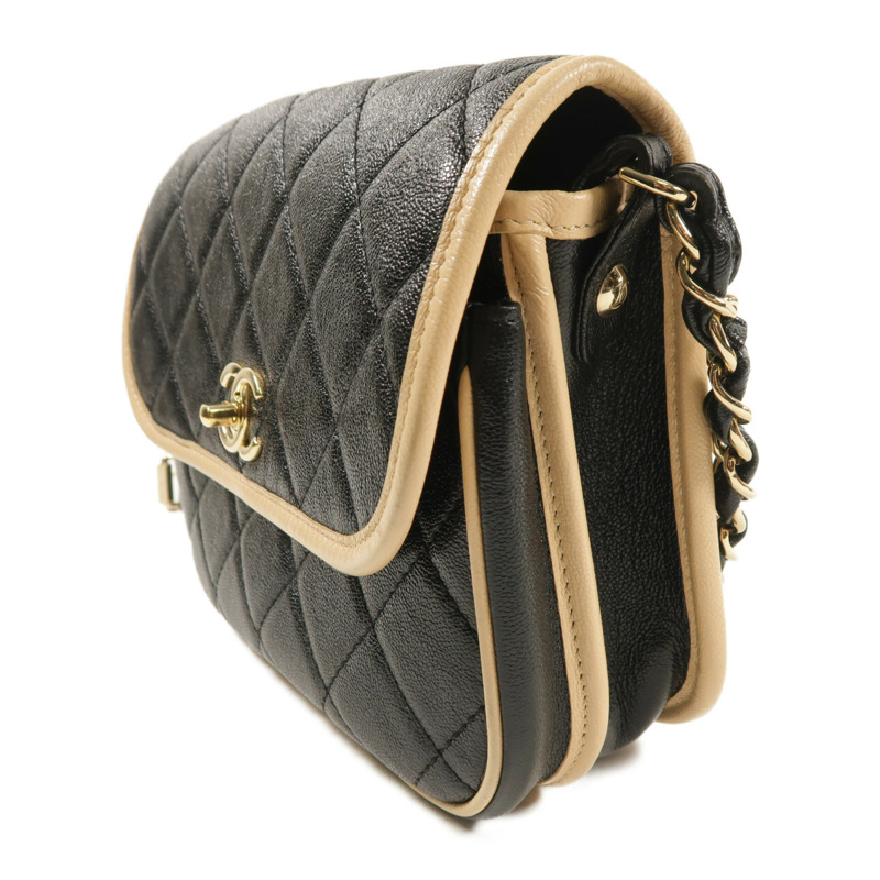 CHANEL 牛皮皮革Messenger Bag金扣肩背袋-2