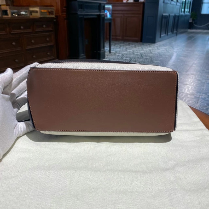 有購證💓Loewe puzzle 黑白棕三拼 小號-4