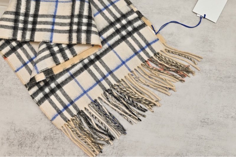 [美國連線］Burberry 喀什米爾圍巾-5