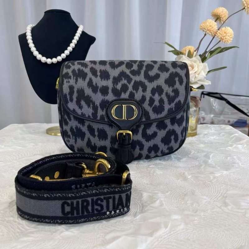 Dior Bobby 中號豹紋斜背包 22*17*6  99新 配件塵袋-3
