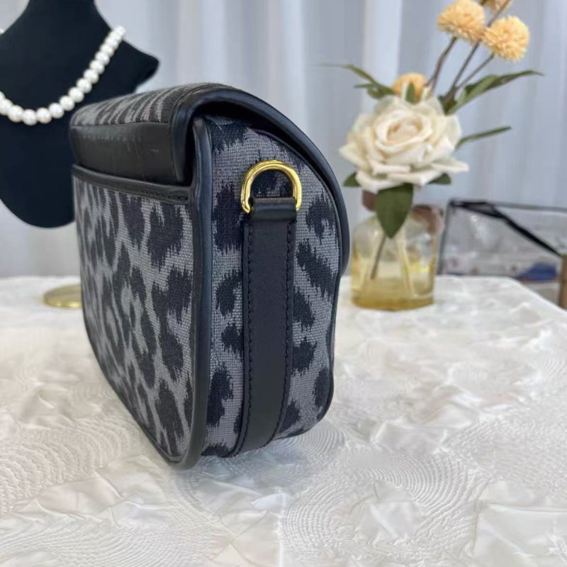 Dior Bobby 中號豹紋斜背包 22*17*6  99新 配件塵袋-4