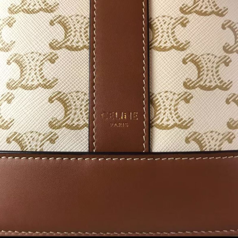 CELINE Triomphe 白老花水桶包小號22*26*13 99新 配件塵袋-2