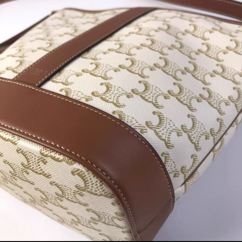 CELINE Triomphe 白老花水桶包小號22*26*13 99新 配件塵袋-4