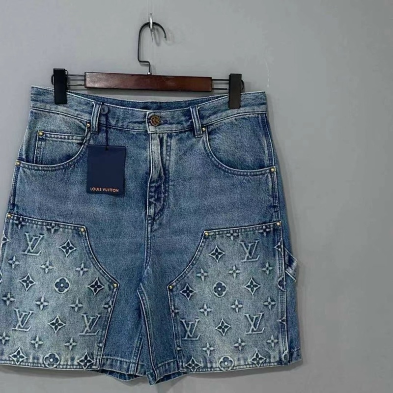 Louis Vuitton 淺藍浮雕老花logo牛仔短褲-1