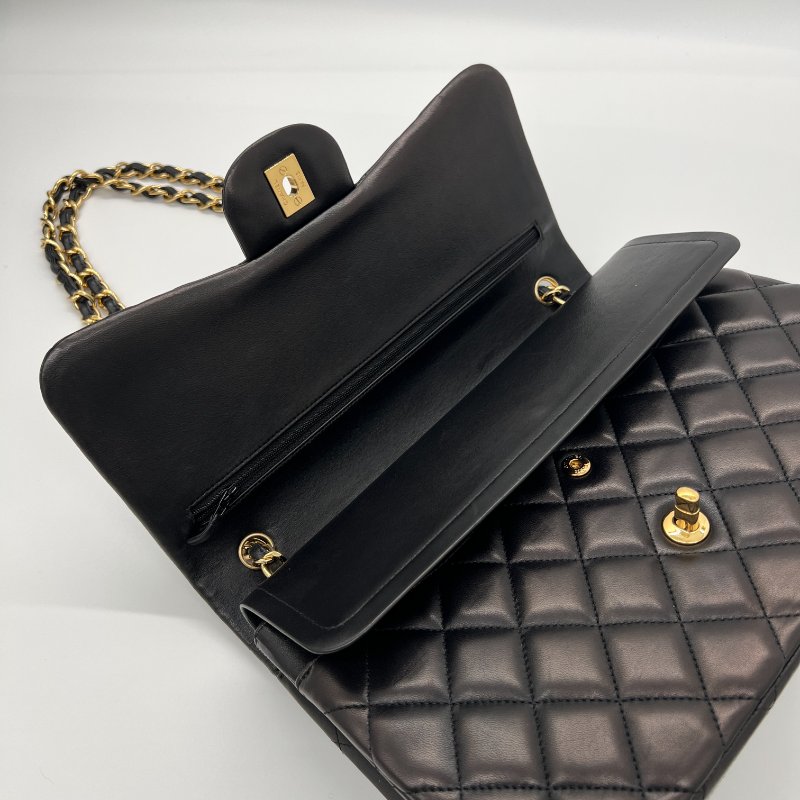 Chanel Jumbo 30 羊皮斜背包 金扣-7
