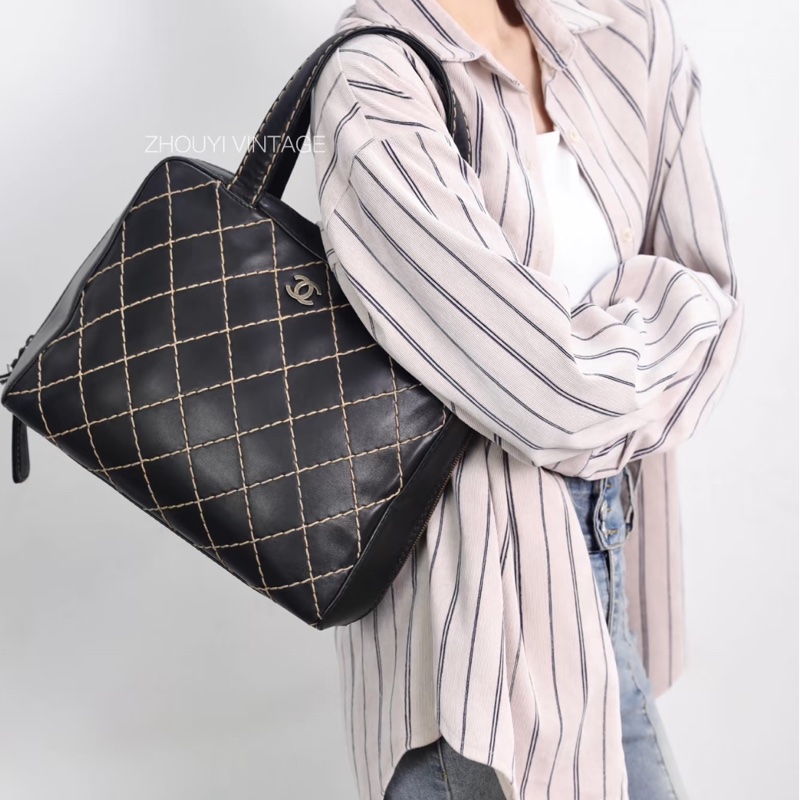 Chanel Vintage菱格紋外縫線托特包-4