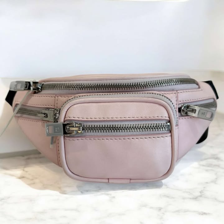 Alexander Wang 皮革迷你胸口包/粉(限時優惠出清)-1