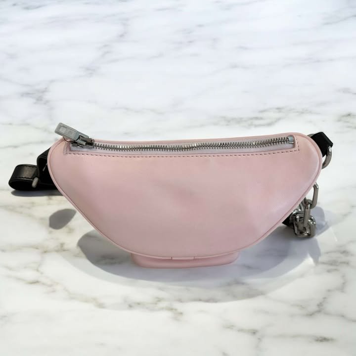 Alexander Wang 皮革迷你胸口包/粉(限時優惠出清)-6