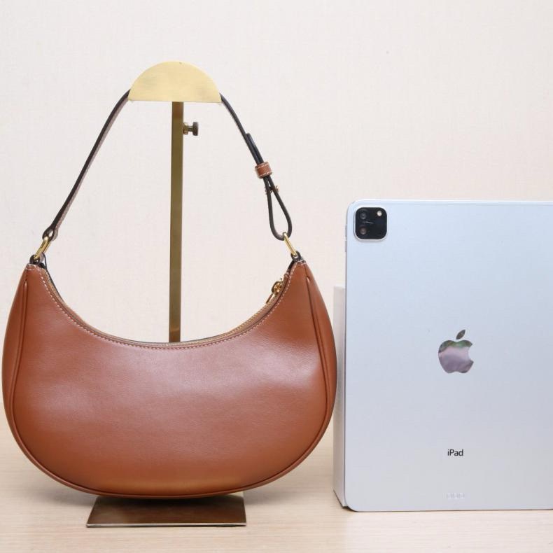 CELINE(思琳) AVA 豌豆包 腋下包 中號 棕色  金扣-2