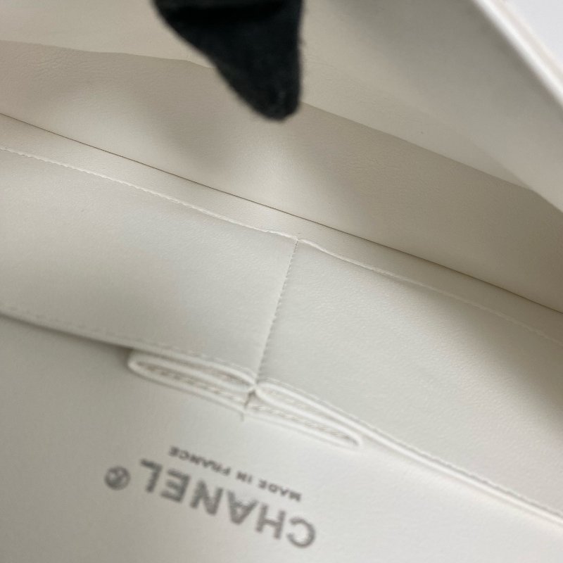 △ Chanel 香奈兒 CF25 Double Flap White Caviar Skin Silver Tone Metal Chain Shoulder Bag No.30 A01112 白色粒紋小牛皮銀色金屬鏈條肩背袋 No.30 A01112 -257005721-16