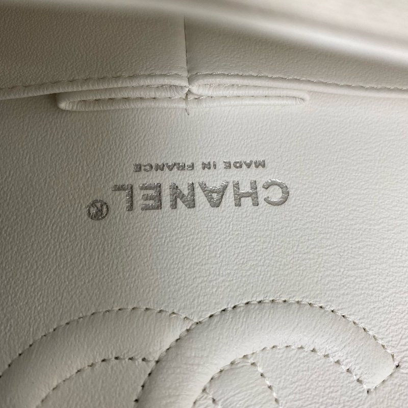 △ Chanel 香奈兒 CF25 Double Flap White Caviar Skin Silver Tone Metal Chain Shoulder Bag No.30 A01112 白色粒紋小牛皮銀色金屬鏈條肩背袋 No.30 A01112 -257005721-17