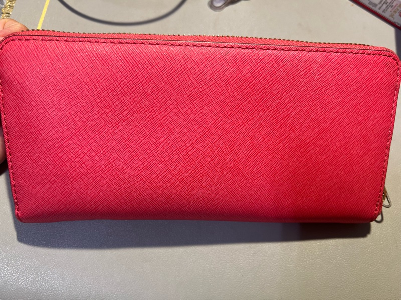 Michael Kors 圓牌Logo 防刮紋 手拿式拉鍊中長夾-2