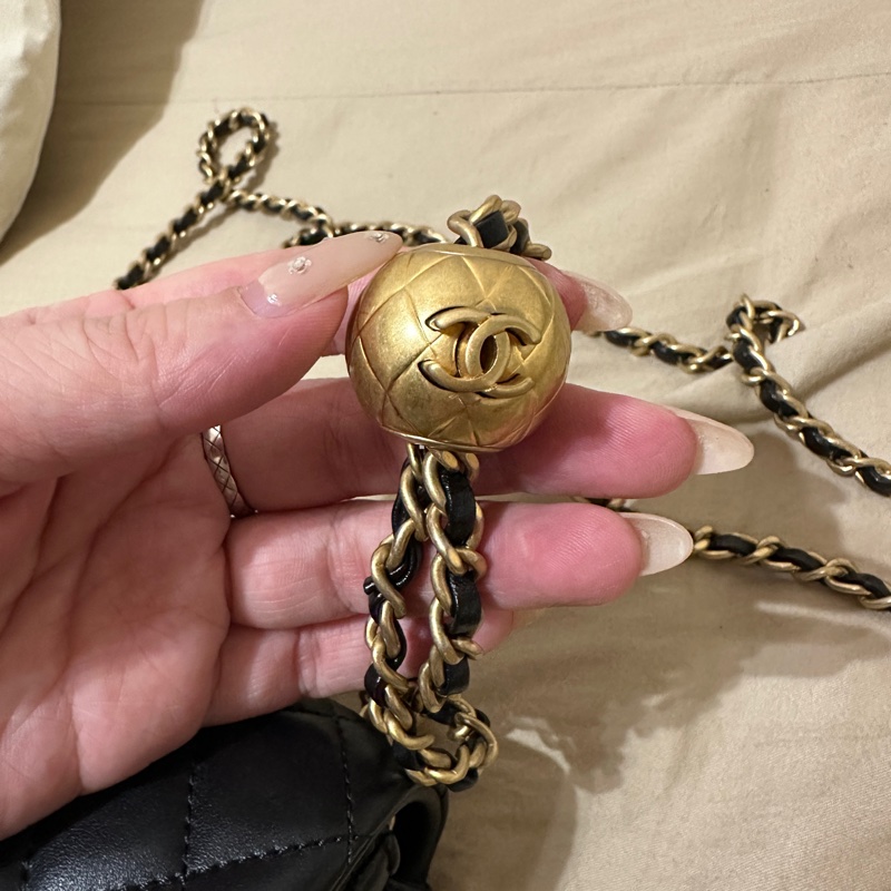 CHANEL 金球方胖 #超甜價 #極新 #不入可惜-1