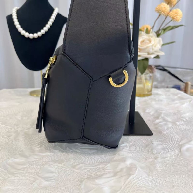 LOEWE Puzzle Hobo 黑色牛皮腋下包 29*13*13 99新 配件塵袋-3