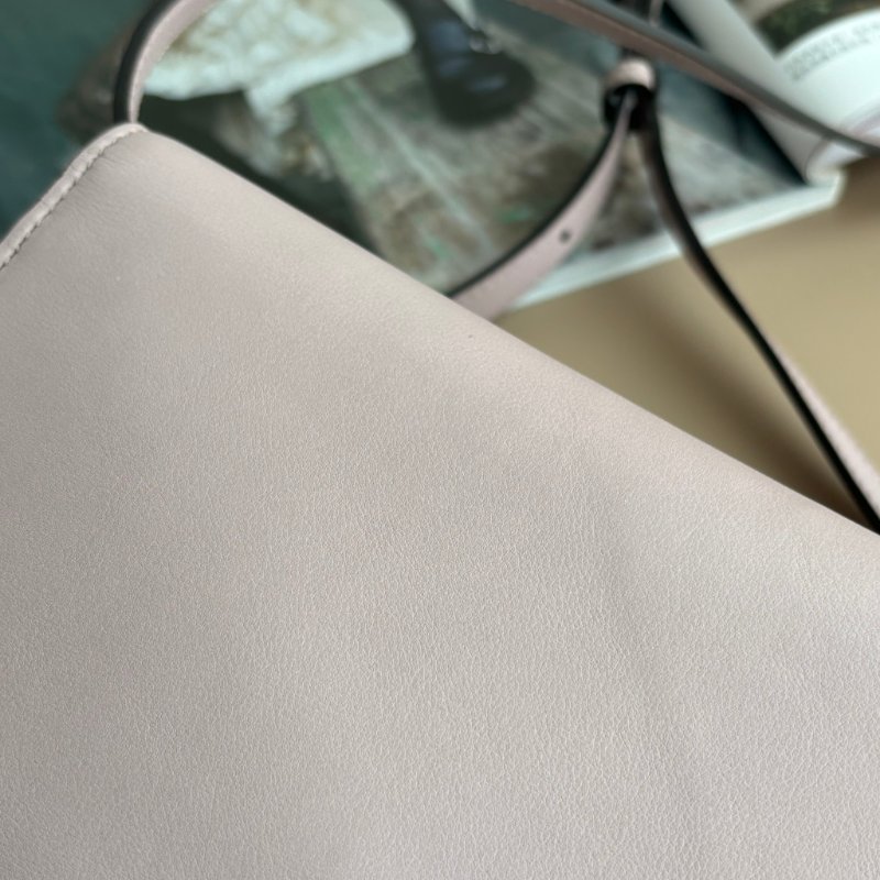 ::GUCCI:: 369664 淡粉紫色 雙G金屬釦式WOC 斜背包側背包 手拿包 晚宴包 功能包-30
