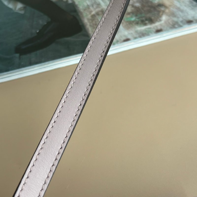 ::GUCCI:: 369664 淡粉紫色 雙G金屬釦式WOC 斜背包側背包 手拿包 晚宴包 功能包-33